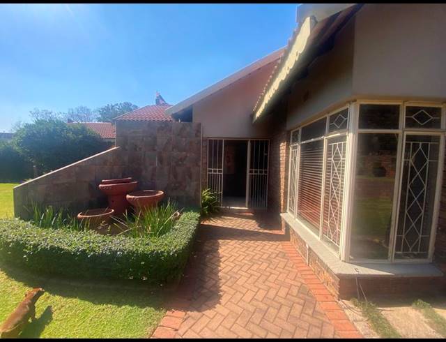 4 BEDROOM HOUSE FOR SALE IN GROENKOL